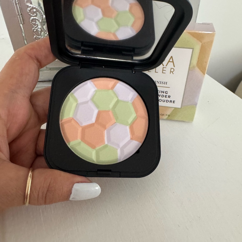 Laura Geller FILTER FINISH Neutralizing Setting Powder .24oz New In Box